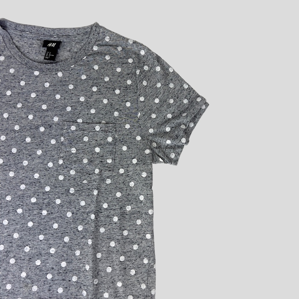H&M Gray Polka Dot T-Shirt - Picture 4 of 8